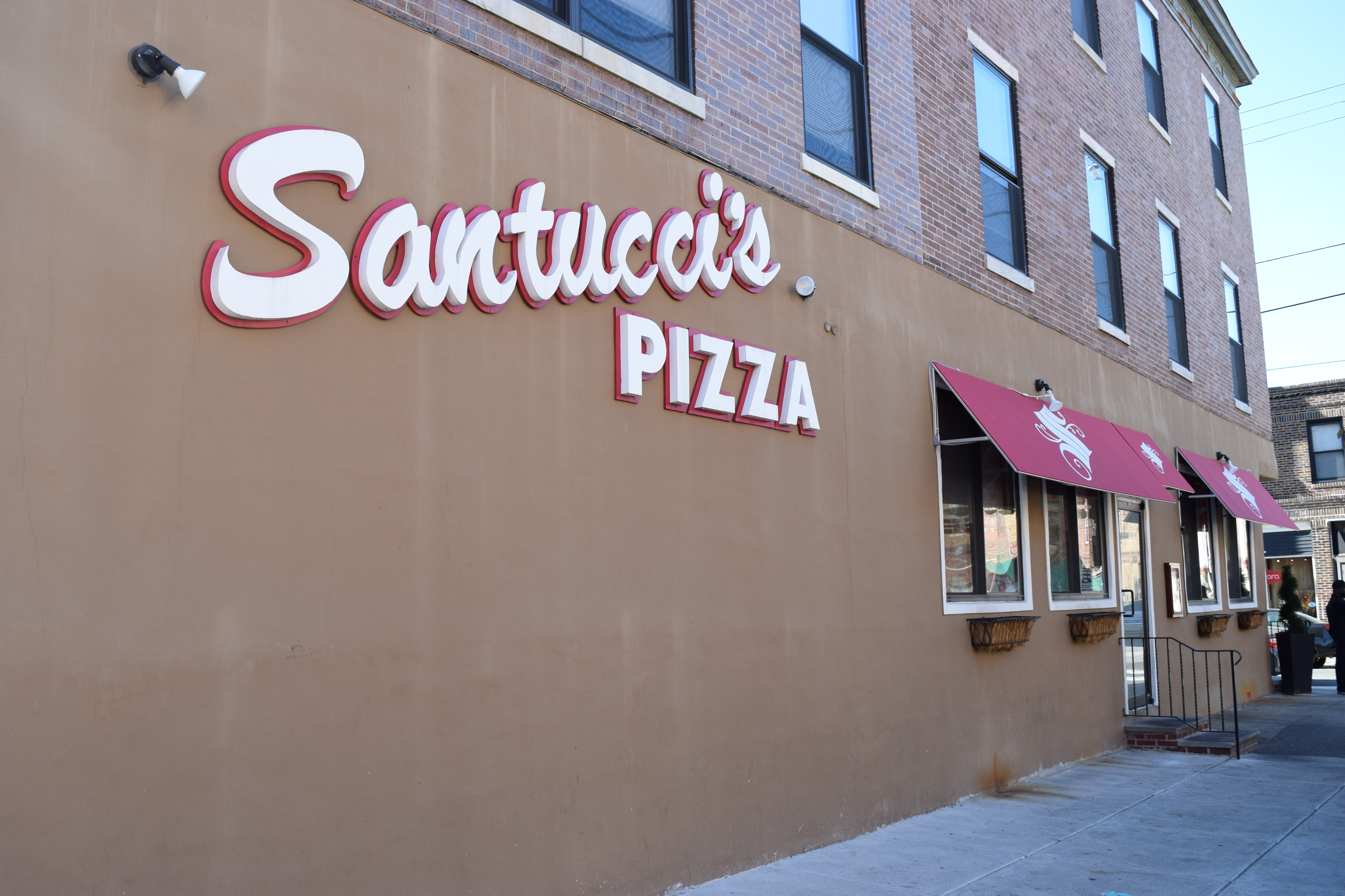 DSC_0909 Santucci's Pizza Italian Market South Philadelphia, PA
